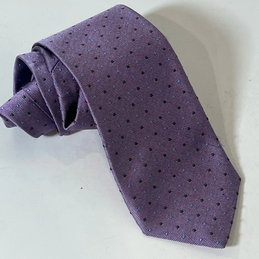 Robert Talbott Carmel Hand Sewn Made in USA 100% Silk Purple Polka Dot Tie - Picture 2 of 9